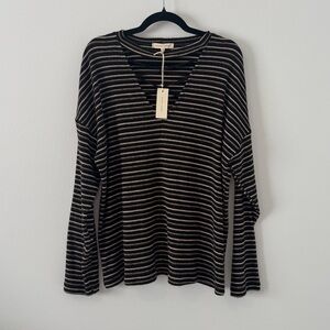 NWT Gilded Intent Striped Lace-Up V-Neck Long Sleeve Knit Top Size M